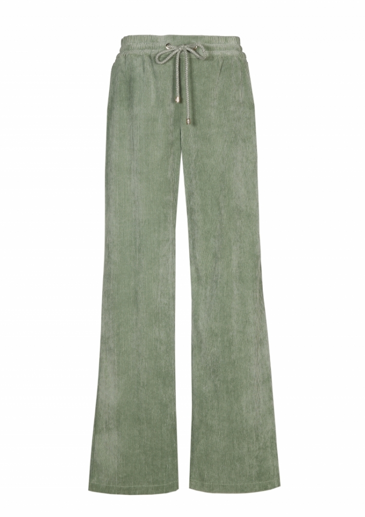 rechte soepelvallende broek in 63 Soft Green -