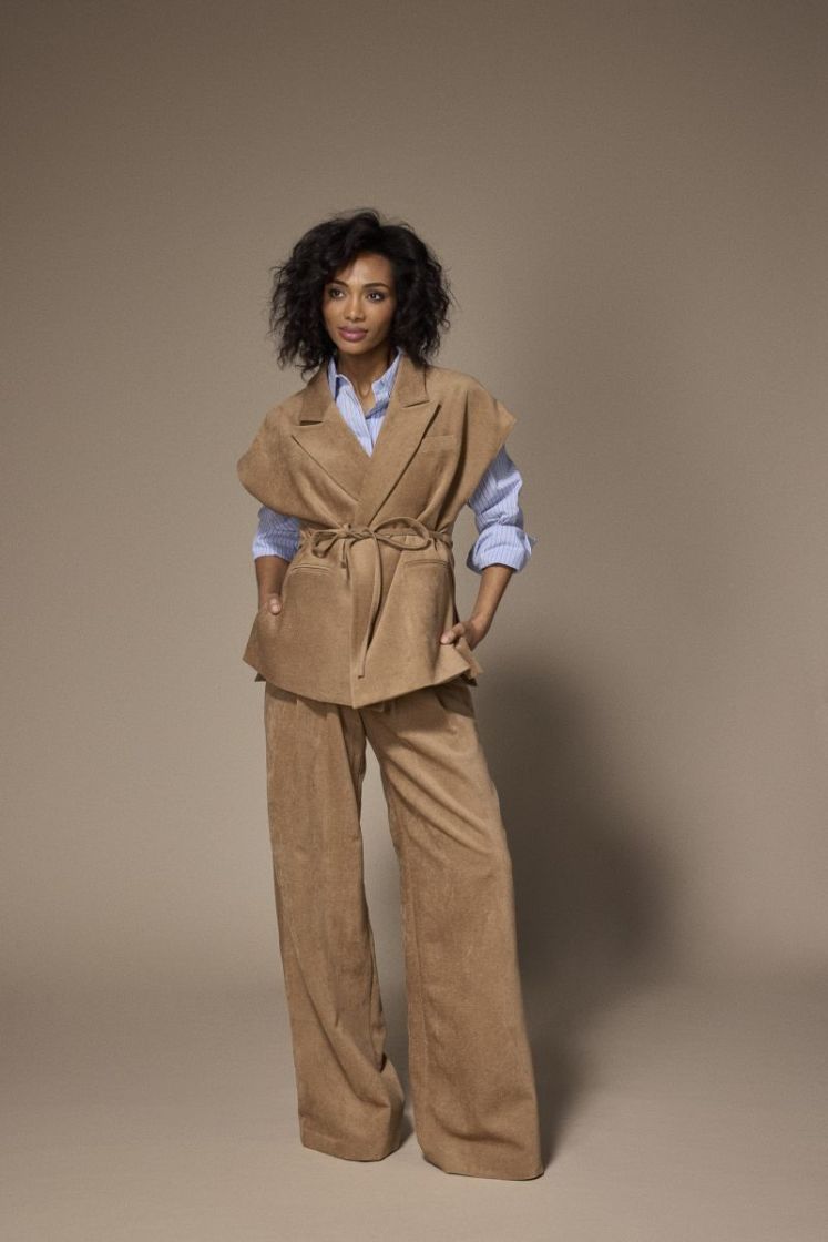 NAOMI Gilet 042 Camel