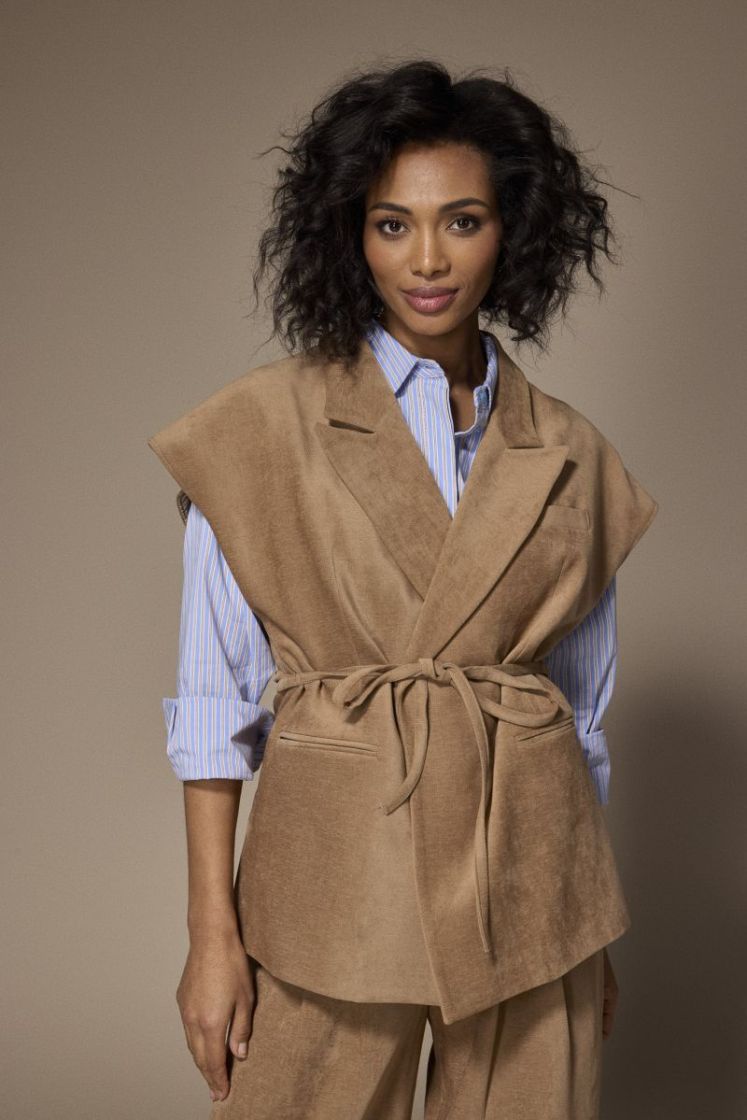 NAOMI Gilet 042 Camel