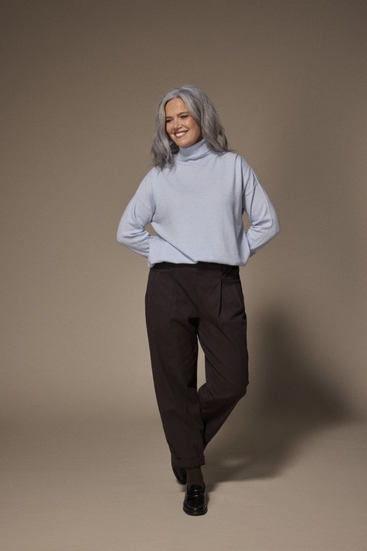 SELAH Turtleneck 013 Light Blue