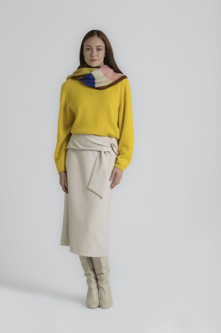  104 Multicolour